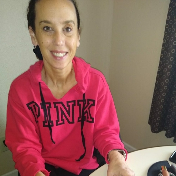 Meet your Posher, Lisa - Picture 1 of 1